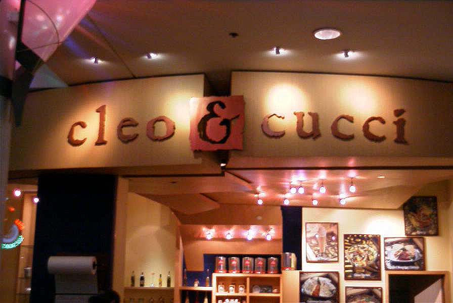 Cleo & Cucci